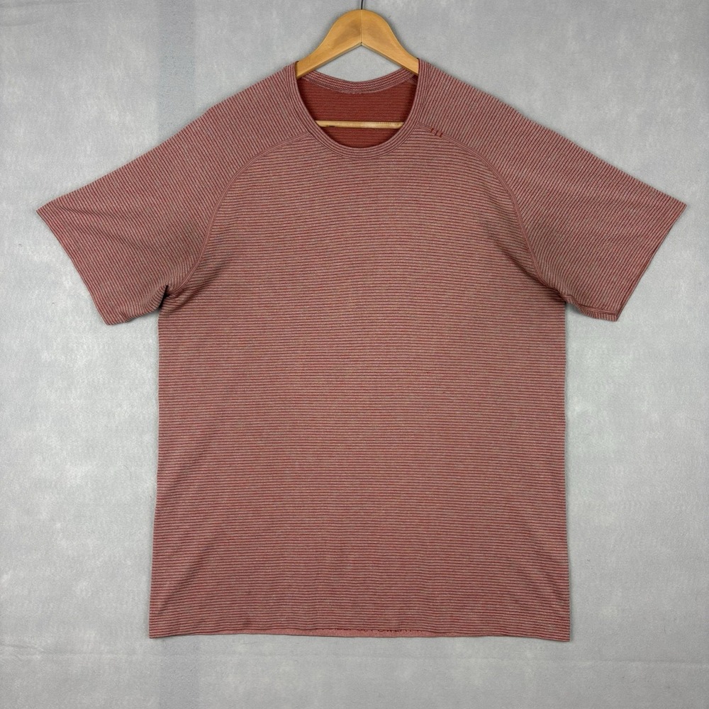 Lululemon Metal Vent Tech Shirt Mens XL Red Short Sleeve Performance Gym Running
